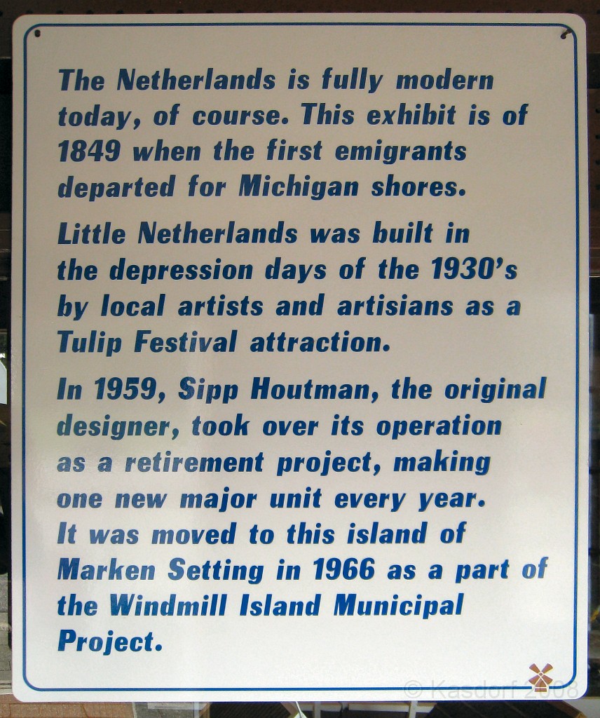 Michigans West Coast 2009 2011.jpg - Labor Day 2009. A trip along Michigans west coast to see beachs, art and buffets.